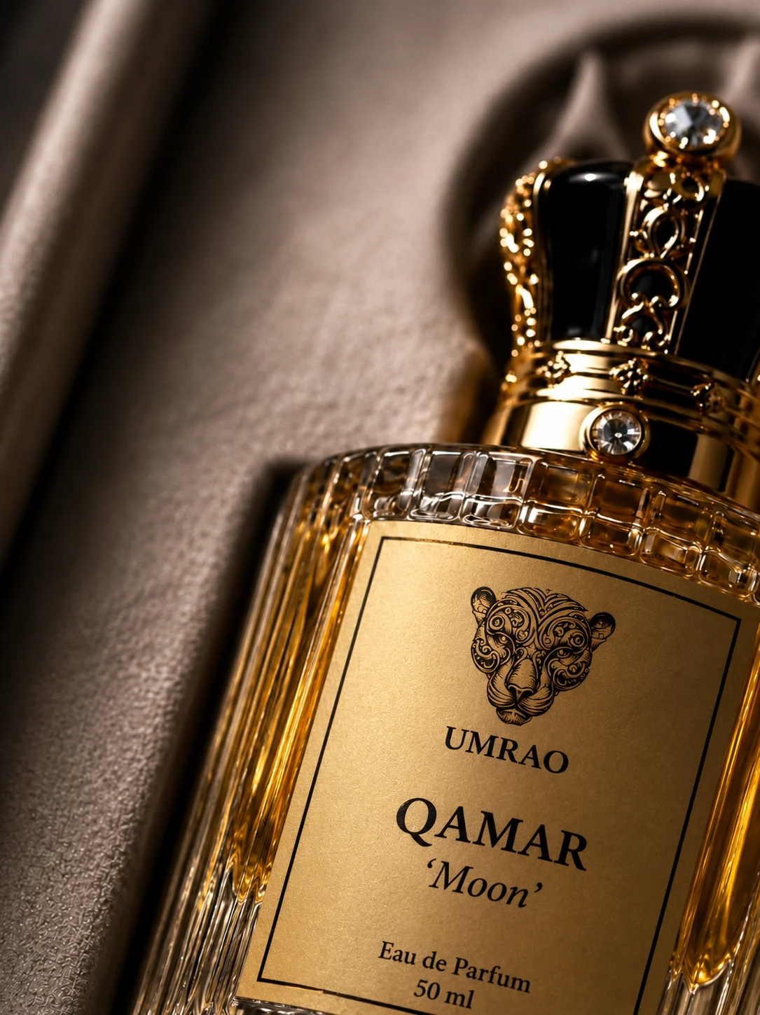 Qamar on velvet