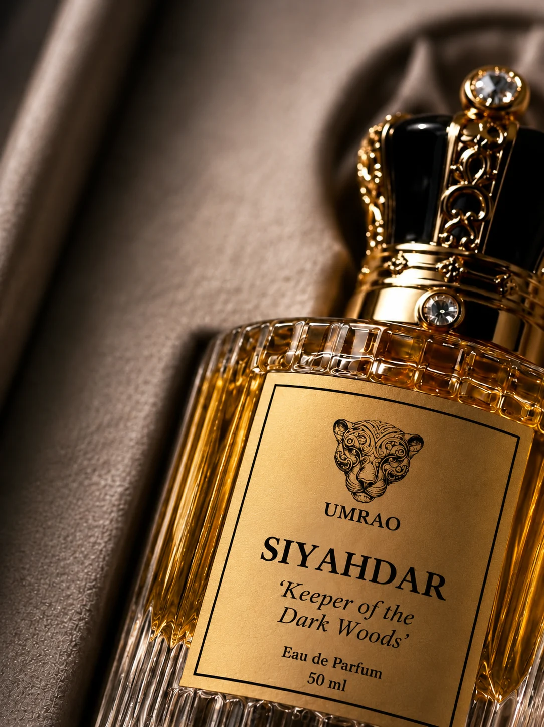 Siyahdar on velvet